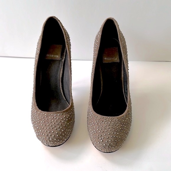 Dolce Vita Suede Studded Stiletto Platform Pumps, Gray, size 6 - Picture 1 of 13